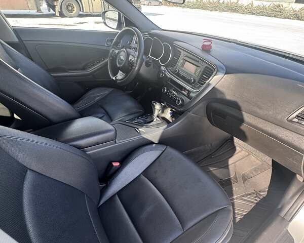 Серый Киа K5, объемом двигателя 2 л и пробегом 451 тыс. км за 7898 $, фото 24 на Automoto.ua