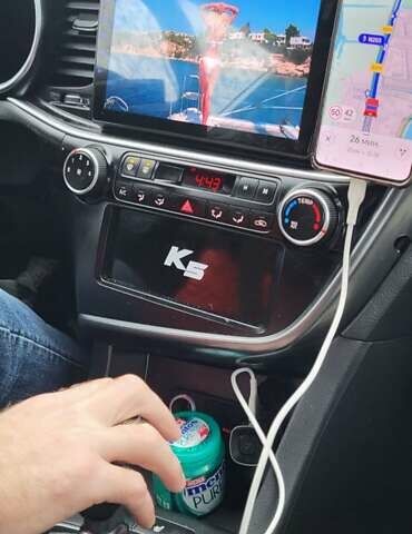 Серый Киа K5, объемом двигателя 2 л и пробегом 202 тыс. км за 9308 $, фото 3 на Automoto.ua