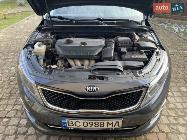Серый Киа K5, объемом двигателя 2 л и пробегом 208 тыс. км за 10550 $, фото 25 на Automoto.ua