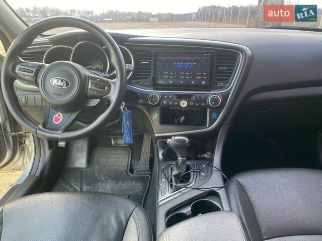 Серый Киа K5, объемом двигателя 2 л и пробегом 456 тыс. км за 8500 $, фото 9 на Automoto.ua