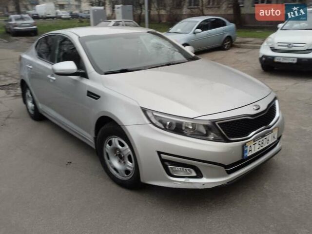 Серый Киа K5, объемом двигателя 2 л и пробегом 261 тыс. км за 6999 $, фото 3 на Automoto.ua