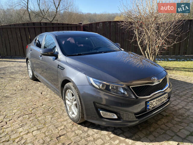 Серый Киа K5, объемом двигателя 2 л и пробегом 208 тыс. км за 10550 $, фото 27 на Automoto.ua