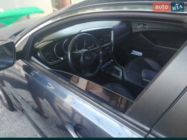Киа K5 2014 в Киеве на Automoto.ua Серый Киа K5, объемом двигателя 2 л и пробегом 170 тыс. км за 12200 $, фото 3 на Automoto.ua