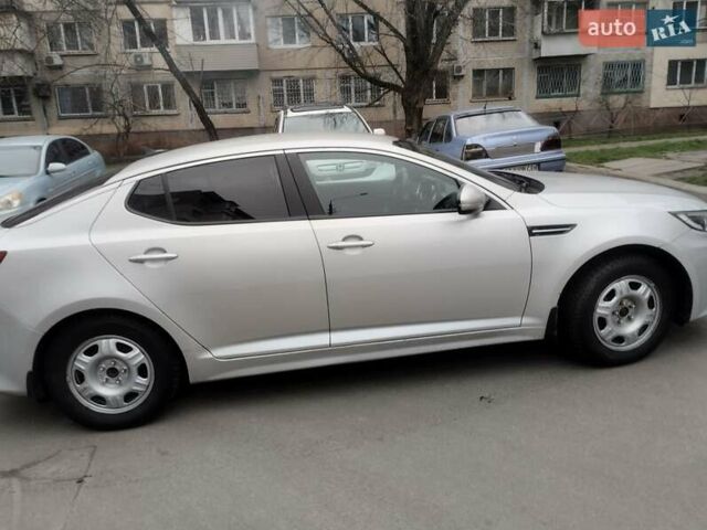 Серый Киа K5, объемом двигателя 2 л и пробегом 261 тыс. км за 6999 $, фото 4 на Automoto.ua