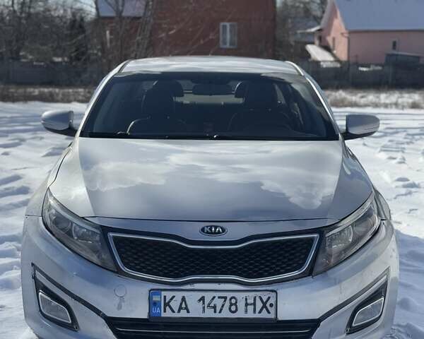 Серый Киа K5, объемом двигателя 2 л и пробегом 451 тыс. км за 7898 $, фото 1 на Automoto.ua