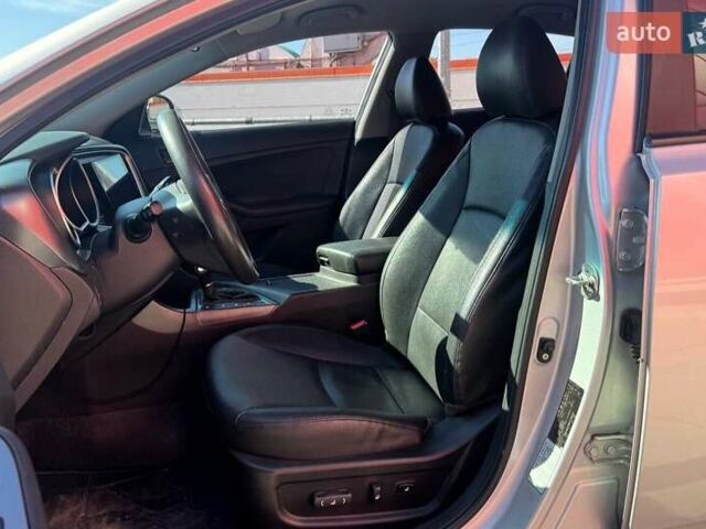 Сірий Кіа K5, об'ємом двигуна 2 л та пробігом 225 тис. км за 9490 $, фото 8 на Automoto.ua