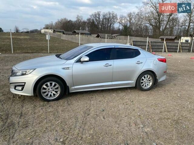 Серый Киа K5, объемом двигателя 2 л и пробегом 456 тыс. км за 8500 $, фото 1 на Automoto.ua