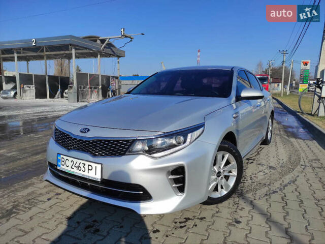 Серый Киа K5, объемом двигателя 2 л и пробегом 155 тыс. км за 14200 $, фото 1 на Automoto.ua