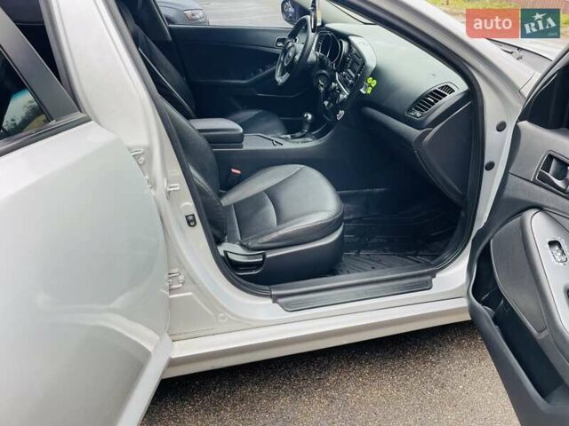 Сірий Кіа K5, об'ємом двигуна 2 л та пробігом 299 тис. км за 6700 $, фото 12 на Automoto.ua