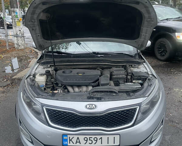 Серый Киа K5, объемом двигателя 0 л и пробегом 335 тыс. км за 9250 $, фото 31 на Automoto.ua