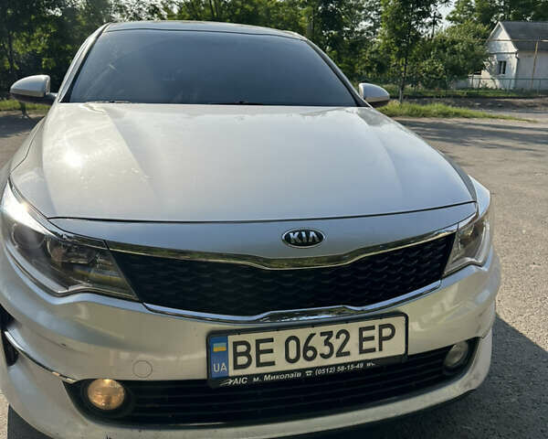 Серый Киа K5, объемом двигателя 2 л и пробегом 215 тыс. км за 11500 $, фото 3 на Automoto.ua