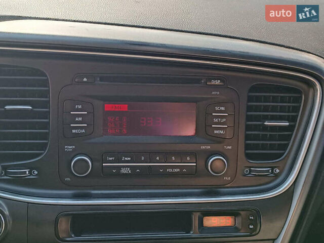 Сірий Кіа K5, об'ємом двигуна 2 л та пробігом 365 тис. км за 7490 $, фото 26 на Automoto.ua