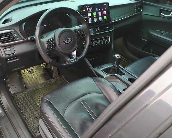 Сірий Кіа K5, об'ємом двигуна 2 л та пробігом 234 тис. км за 12750 $, фото 11 на Automoto.ua