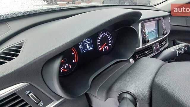 Серый Киа K5, объемом двигателя 1.7 л и пробегом 181 тыс. км за 14500 $, фото 17 на Automoto.ua
