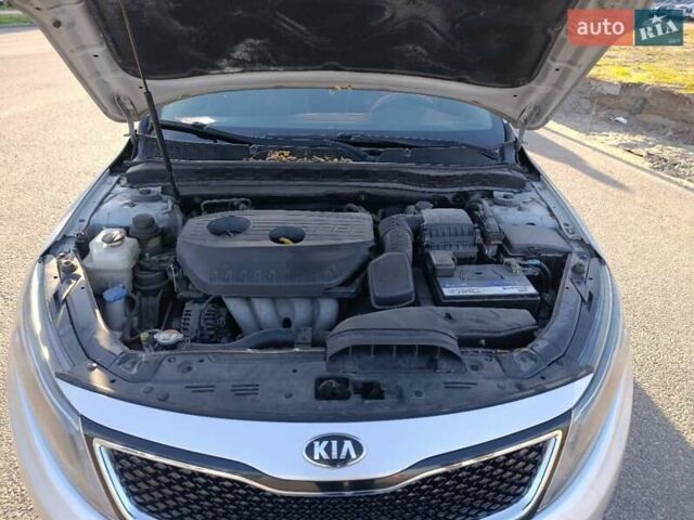 Сірий Кіа K5, об'ємом двигуна 2 л та пробігом 237 тис. км за 9900 $, фото 3 на Automoto.ua
