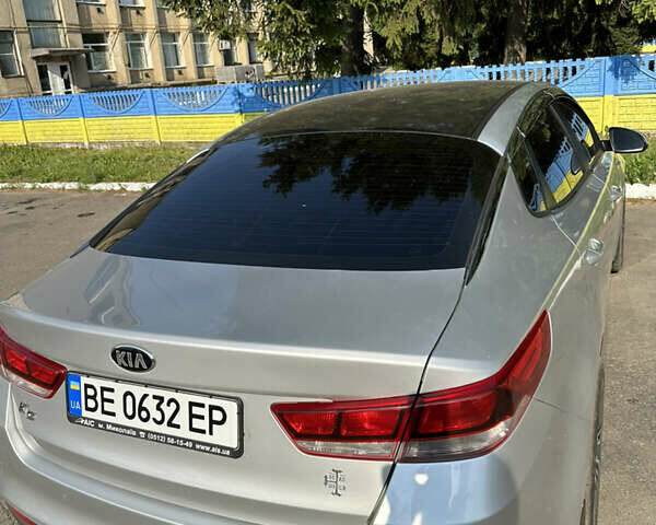 Серый Киа K5, объемом двигателя 2 л и пробегом 215 тыс. км за 11500 $, фото 17 на Automoto.ua