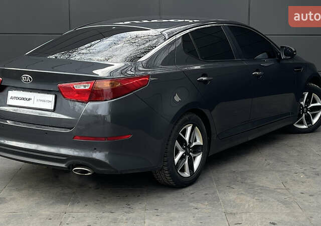Серый Киа K5, объемом двигателя 2 л и пробегом 197 тыс. км за 11000 $, фото 13 на Automoto.ua
