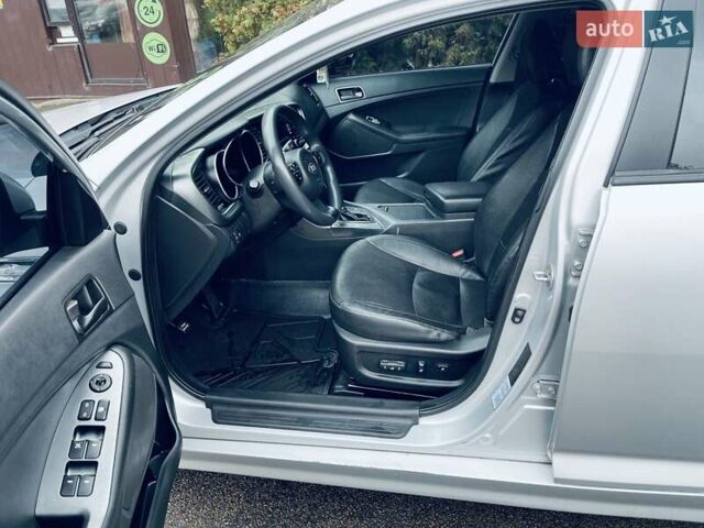 Сірий Кіа K5, об'ємом двигуна 2 л та пробігом 299 тис. км за 6700 $, фото 9 на Automoto.ua