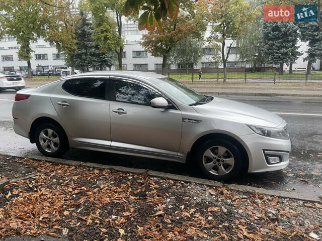 Серый Киа K5, объемом двигателя 0 л и пробегом 335 тыс. км за 9250 $, фото 37 на Automoto.ua