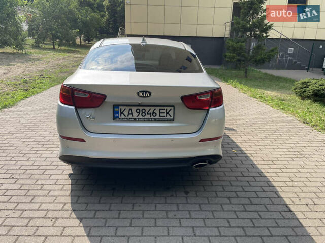 Серый Киа K5, объемом двигателя 2 л и пробегом 236 тыс. км за 10500 $, фото 5 на Automoto.ua