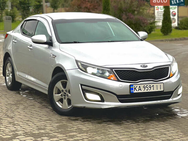 Сірий Кіа K5, об'ємом двигуна 2 л та пробігом 330 тис. км за 6999 $, фото 2 на Automoto.ua
