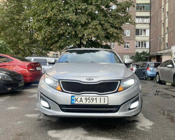 Серый Киа K5, объемом двигателя 0 л и пробегом 335 тыс. км за 9250 $, фото 25 на Automoto.ua