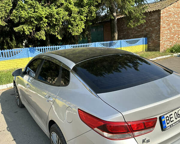 Серый Киа K5, объемом двигателя 2 л и пробегом 215 тыс. км за 11500 $, фото 14 на Automoto.ua