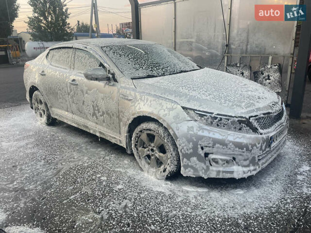 Серый Киа K5, объемом двигателя 0 л и пробегом 335 тыс. км за 9250 $, фото 19 на Automoto.ua