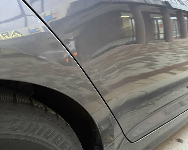 Серый Киа K5, объемом двигателя 2 л и пробегом 240 тыс. км за 11400 $, фото 8 на Automoto.ua