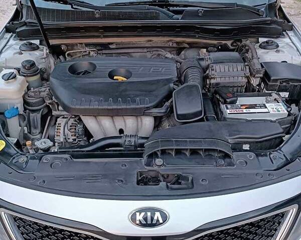 Сірий Кіа K5, об'ємом двигуна 2 л та пробігом 248 тис. км за 9500 $, фото 9 на Automoto.ua