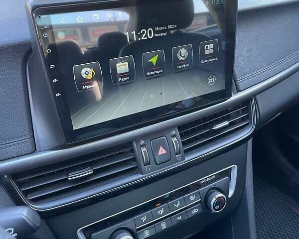 Сірий Кіа K5, об'ємом двигуна 2 л та пробігом 104 тис. км за 11500 $, фото 7 на Automoto.ua