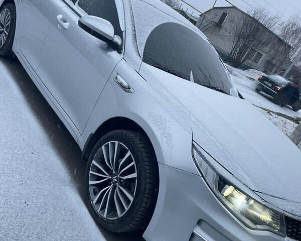 Серый Киа K5, объемом двигателя 2 л и пробегом 215 тыс. км за 11500 $, фото 23 на Automoto.ua