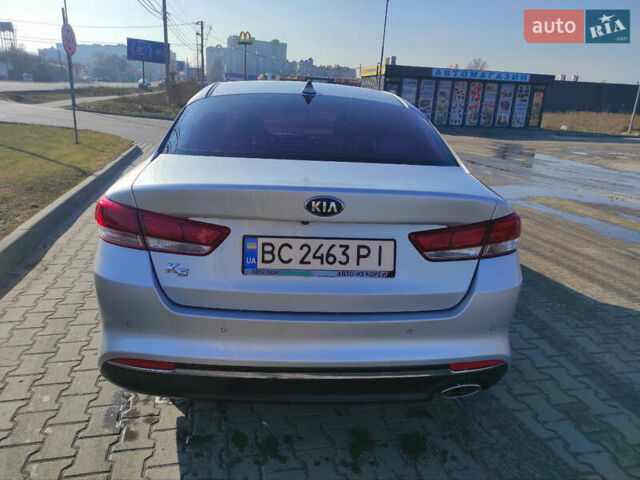 Серый Киа K5, объемом двигателя 2 л и пробегом 155 тыс. км за 14200 $, фото 4 на Automoto.ua