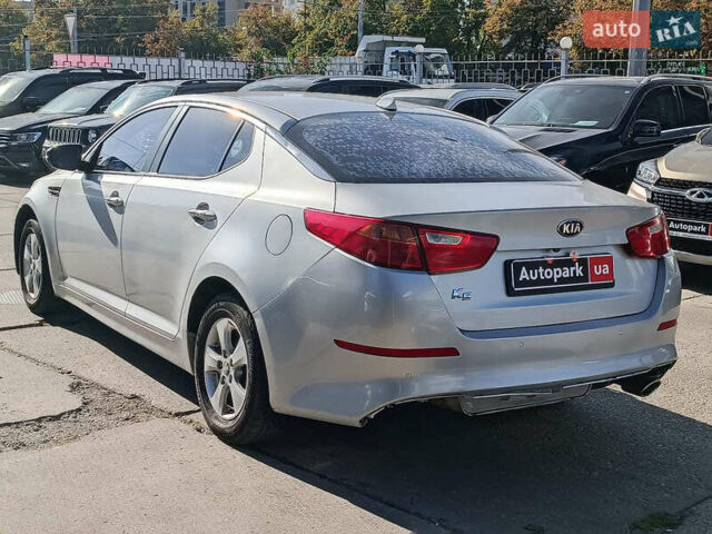 Сірий Кіа K5, об'ємом двигуна 2 л та пробігом 365 тис. км за 7490 $, фото 10 на Automoto.ua