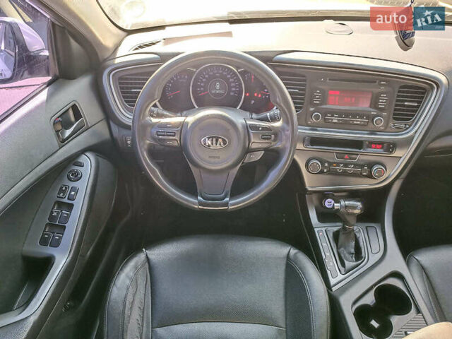 Сірий Кіа K5, об'ємом двигуна 2 л та пробігом 365 тис. км за 7490 $, фото 14 на Automoto.ua