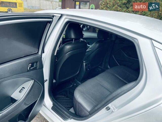 Сірий Кіа K5, об'ємом двигуна 2 л та пробігом 299 тис. км за 6700 $, фото 6 на Automoto.ua