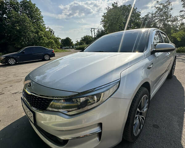 Серый Киа K5, объемом двигателя 2 л и пробегом 215 тыс. км за 11500 $, фото 18 на Automoto.ua