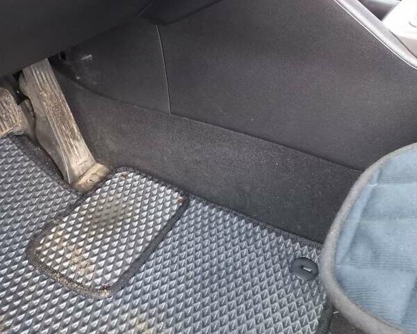 Сірий Кіа K5, об'ємом двигуна 2 л та пробігом 240 тис. км за 12000 $, фото 8 на Automoto.ua