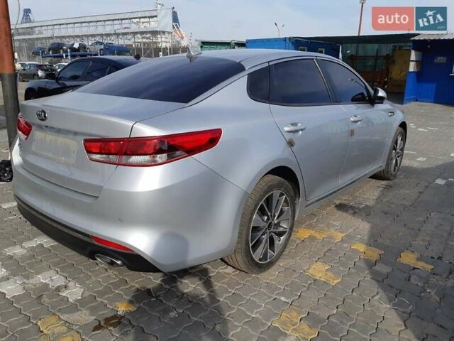 Серый Киа K5, объемом двигателя 2 л и пробегом 117 тыс. км за 14900 $, фото 82 на Automoto.ua