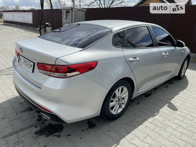 Серый Киа K5, объемом двигателя 2 л и пробегом 136 тыс. км за 11500 $, фото 4 на Automoto.ua