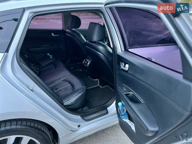 Сірий Кіа K5, об'ємом двигуна 2 л та пробігом 360 тис. км за 14200 $, фото 18 на Automoto.ua