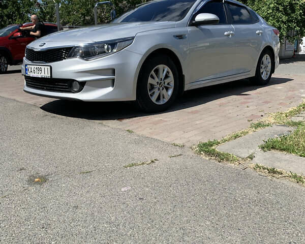Серый Киа K5, объемом двигателя 2 л и пробегом 157 тыс. км за 11900 $, фото 12 на Automoto.ua