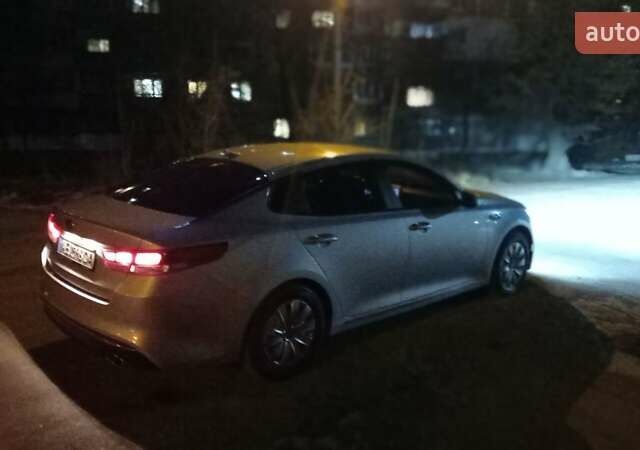 Серый Киа K5, объемом двигателя 2 л и пробегом 117 тыс. км за 14900 $, фото 42 на Automoto.ua