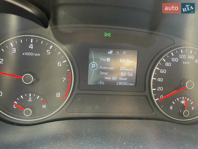 Серый Киа K5, объемом двигателя 2 л и пробегом 136 тыс. км за 11500 $, фото 14 на Automoto.ua