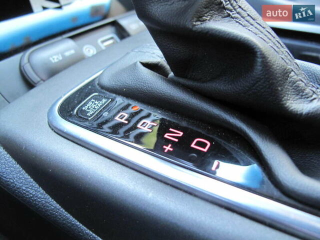 Сірий Кіа K5, об'ємом двигуна 2 л та пробігом 249 тис. км за 11150 $, фото 59 на Automoto.ua