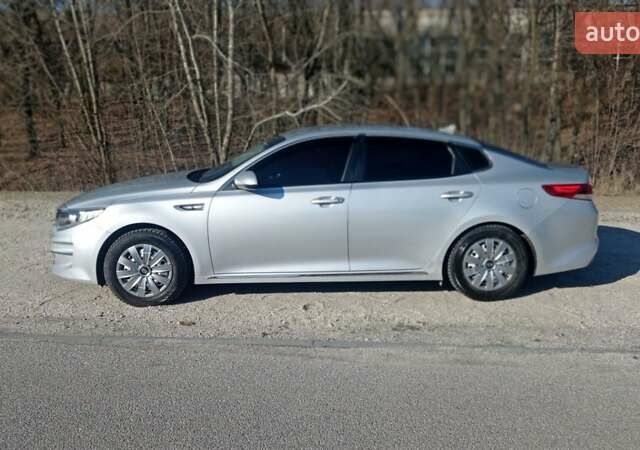 Серый Киа K5, объемом двигателя 2 л и пробегом 117 тыс. км за 14900 $, фото 39 на Automoto.ua