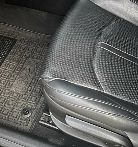 Сірий Кіа K5, об'ємом двигуна 2 л та пробігом 267 тис. км за 13700 $, фото 15 на Automoto.ua