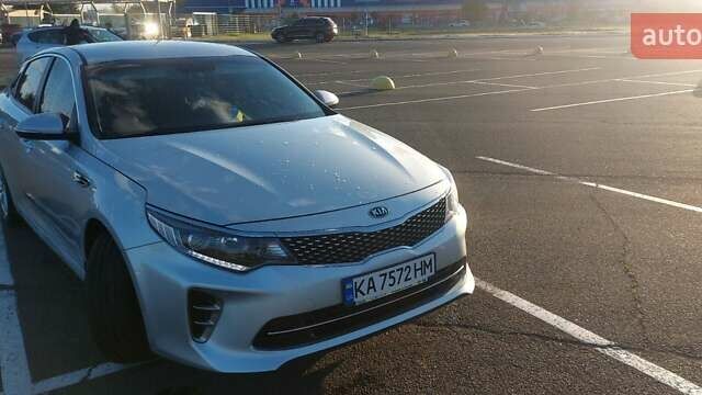 Серый Киа K5, объемом двигателя 2 л и пробегом 290 тыс. км за 12000 $, фото 11 на Automoto.ua