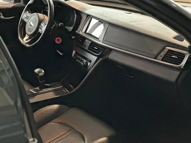 Серый Киа K5, объемом двигателя 2 л и пробегом 122 тыс. км за 11990 $, фото 19 на Automoto.ua
