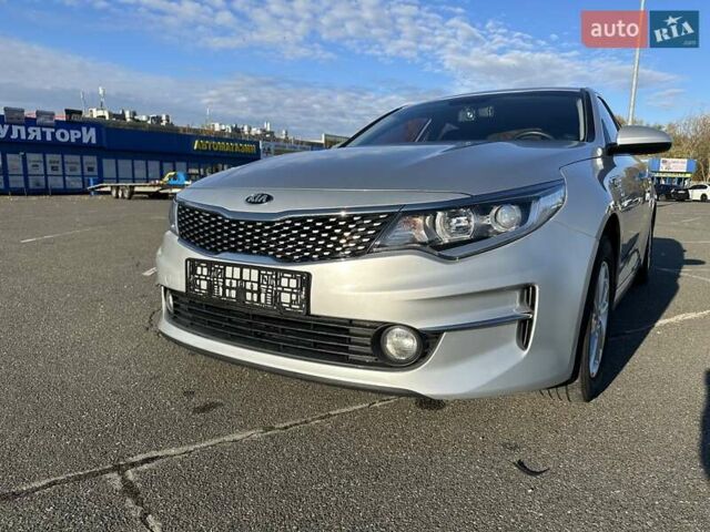 Сірий Кіа K5, об'ємом двигуна 2 л та пробігом 106 тис. км за 13300 $, фото 4 на Automoto.ua